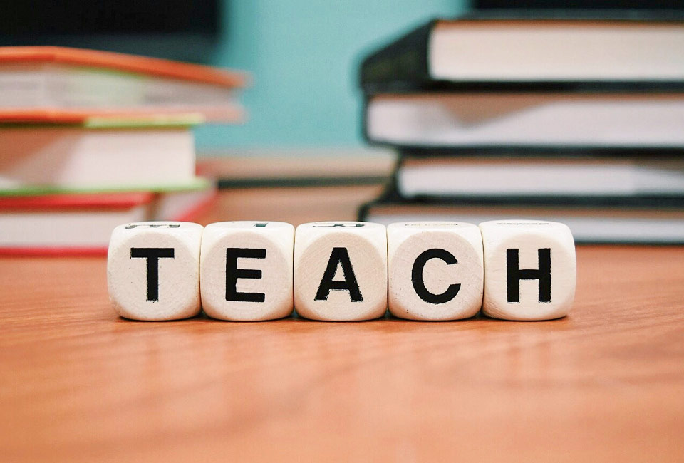 https://isp.ac.tz/wp-content/uploads/2025/08/interactive-learning-tools-1.jpg